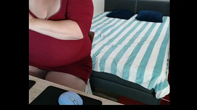 Sweetboobs live cam on StripChat
