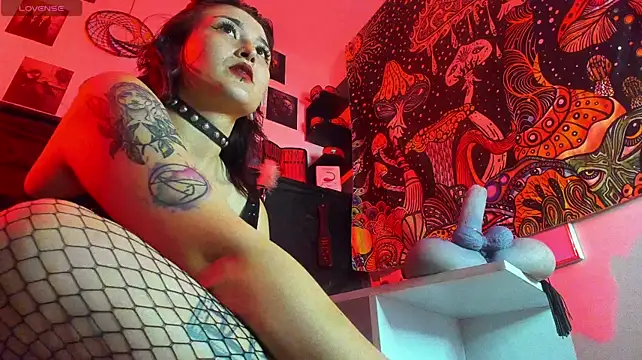 madame_ibby live cam on StripChat