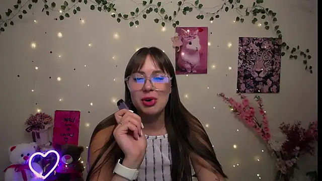 Amanda_Bright_ live cam on StripChat