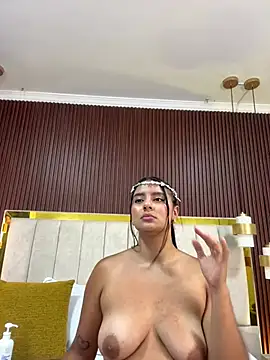 AnitaMore_ webcam