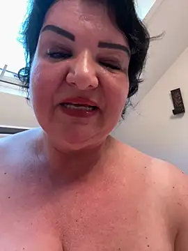 curvymilfmicha webcam