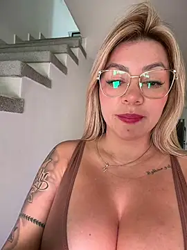 DIANITA_1988 🖖 free cam