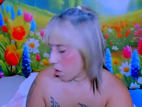 indianroxy live cam on StripChat