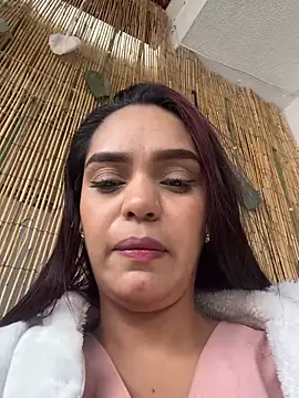 Sara-77 webcam