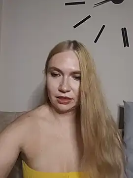 KisaVixen live cam on StripChat
