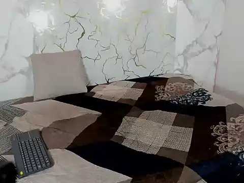 Nahomi_hot_77 webcam