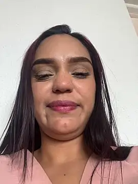 Sara-77 webcam
