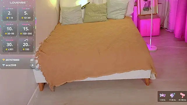 Lil_Amelie live cam on StripChat