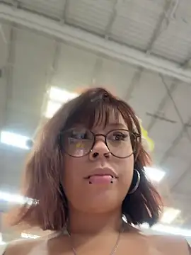 moan4mona live cam on StripChat