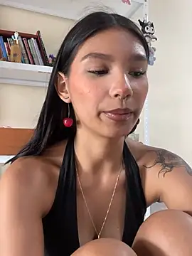 Mimi_Nyx live cam on StripChat