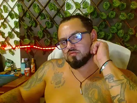 mr_wolf46 webcam