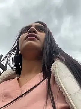 Sara-77 webcam