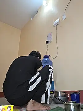 couplegk71 live cam on StripChat