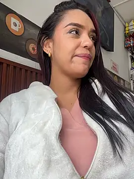 Sara-77 webcam