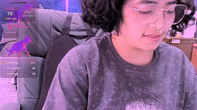 NinaYellow webcam