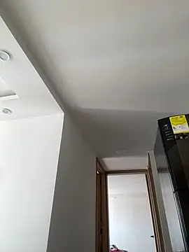 valery_mora webcam