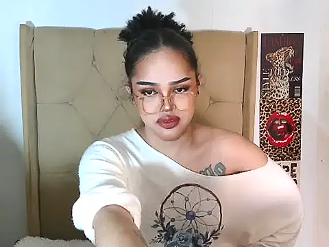 yhanachoii webcam
