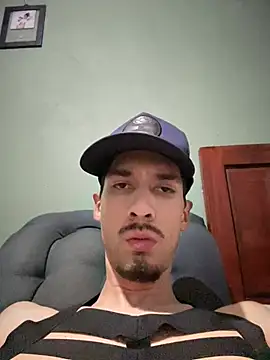 ElBratid live cam on StripChat