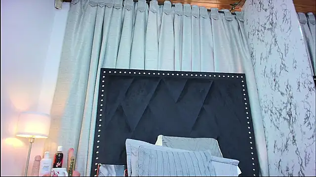 AvaX_777 webcam