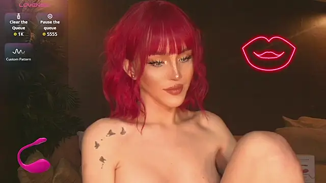Model: GoddessaXX