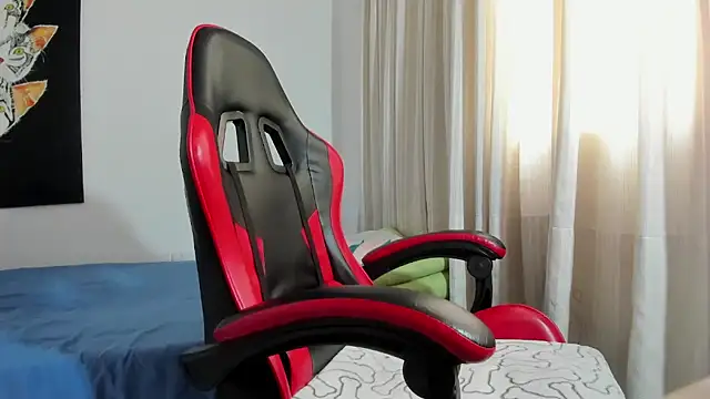 Sexyboy_666 live cam on StripChat