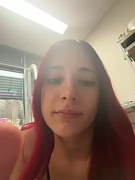 sexymelli18 live webcam