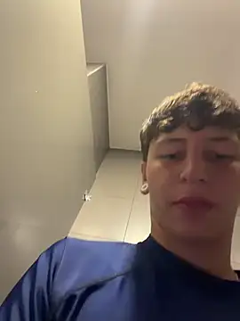 ARON_LUXX webcam