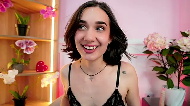ZoeBelmont live cam on StripChat