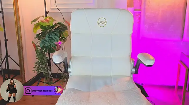 AlessiaLondon live sex cam