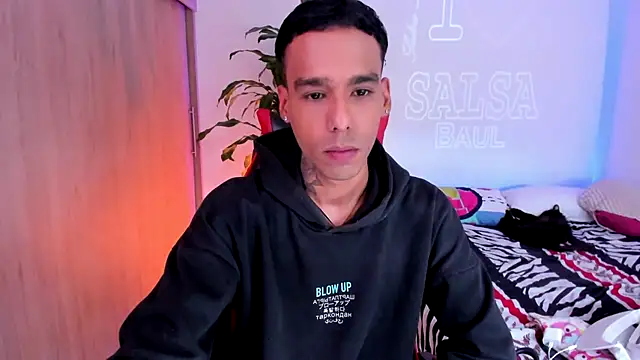 Damianwhite live cam on StripChat