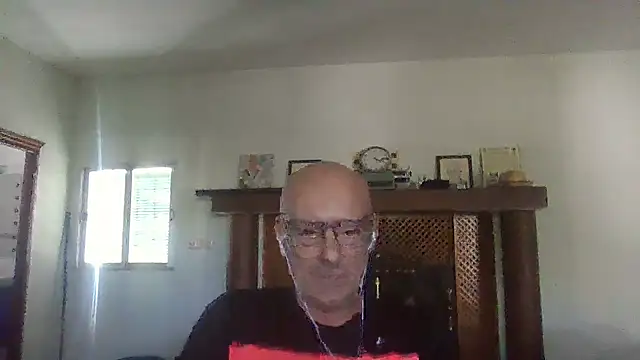 llopaco live cam on StripChat