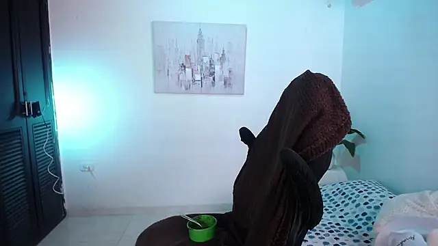 fucking_bear_ live cam on StripChat