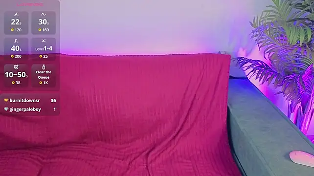 Coy_Emo_Princess live cam on StripChat