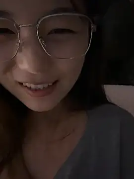 Sweet-Angel999 live cam on StripChat