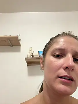 jennifer11772 live cam on StripChat