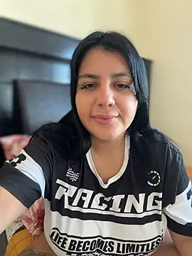 Vicky_Sixx live cam on StripChat