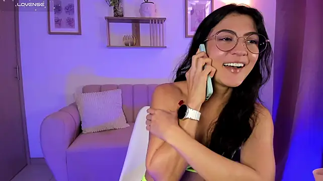 Lilabril live cam on StripChat