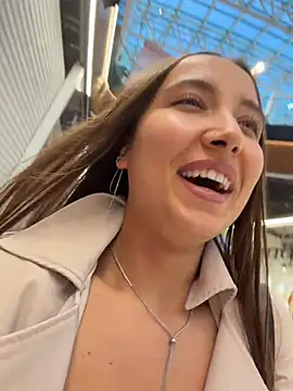 ICrazyOneIRL webcam