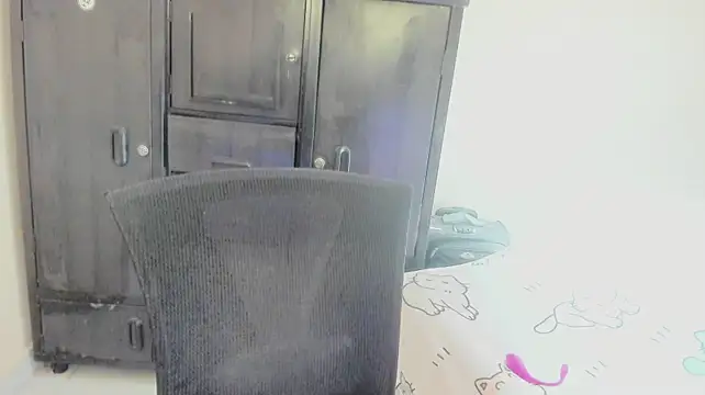 Naoko_7w7 webcam