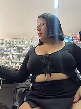ISABELLA__LUNA webcam