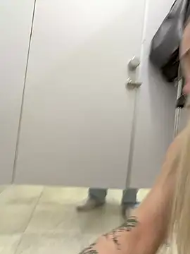 Pink_Kiss live sex cam