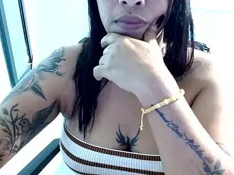 RenataGrimaldi live cam on StripChat