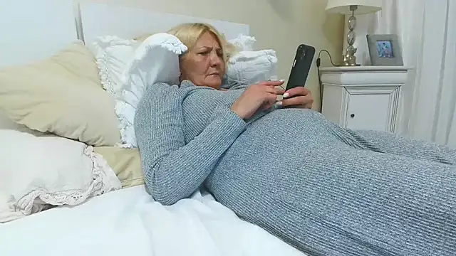 ButterflyBlondie webcam