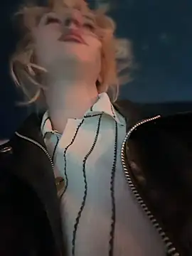 RonnieKiss webcam