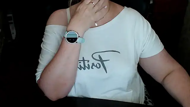 AlisaHot55 webcam