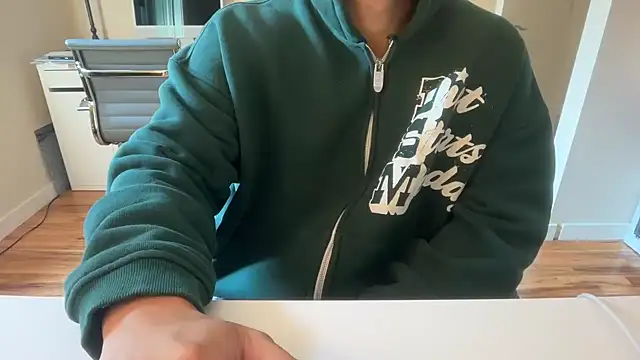 jungcock3210's live cam