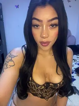 DAKOTA_SAKURA live now