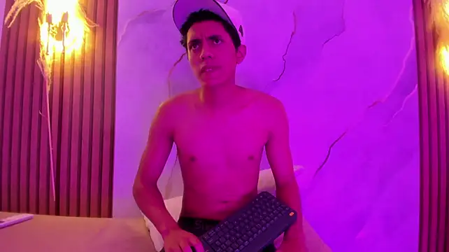 MielAndLeo webcam