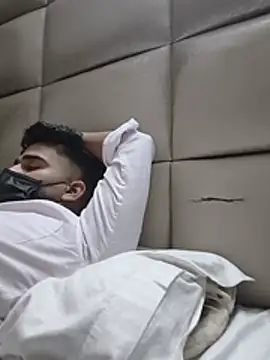 beardkingoback (M young) - 🍆🍆 flash