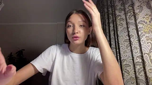 caramalpica (F teen) - Tease my boobs